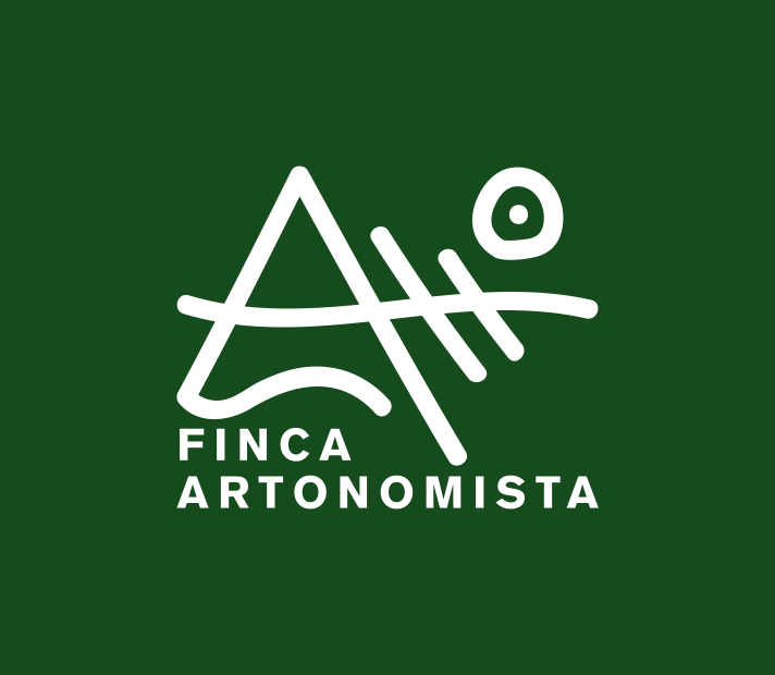 FINCA ARTONOMISA Art Center in Havana. 